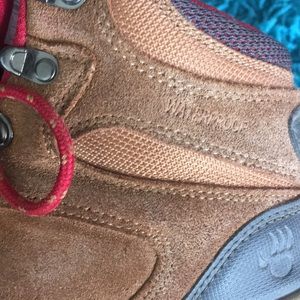 bearpaw hayden women's hiking boots